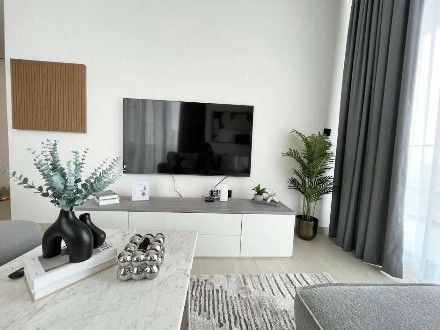 Premium 2Br Apartment With Private Pool In Jvc 두바이