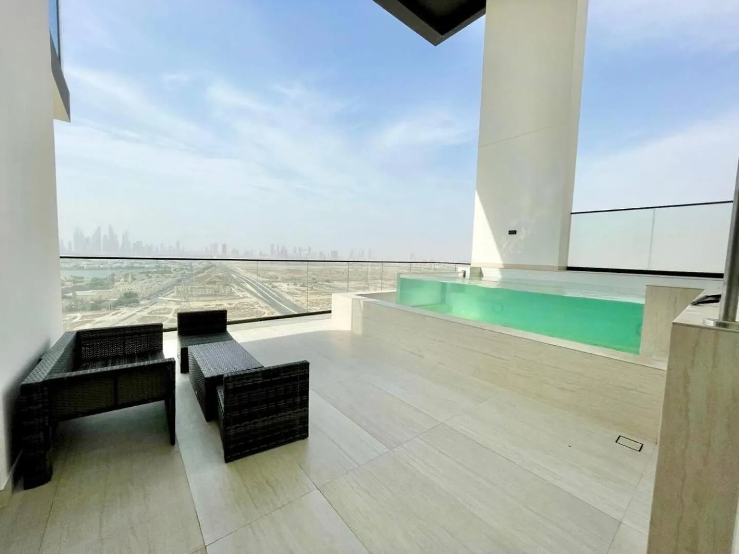 Premium 2Br Apartment With Private Pool In Jvc 두바이