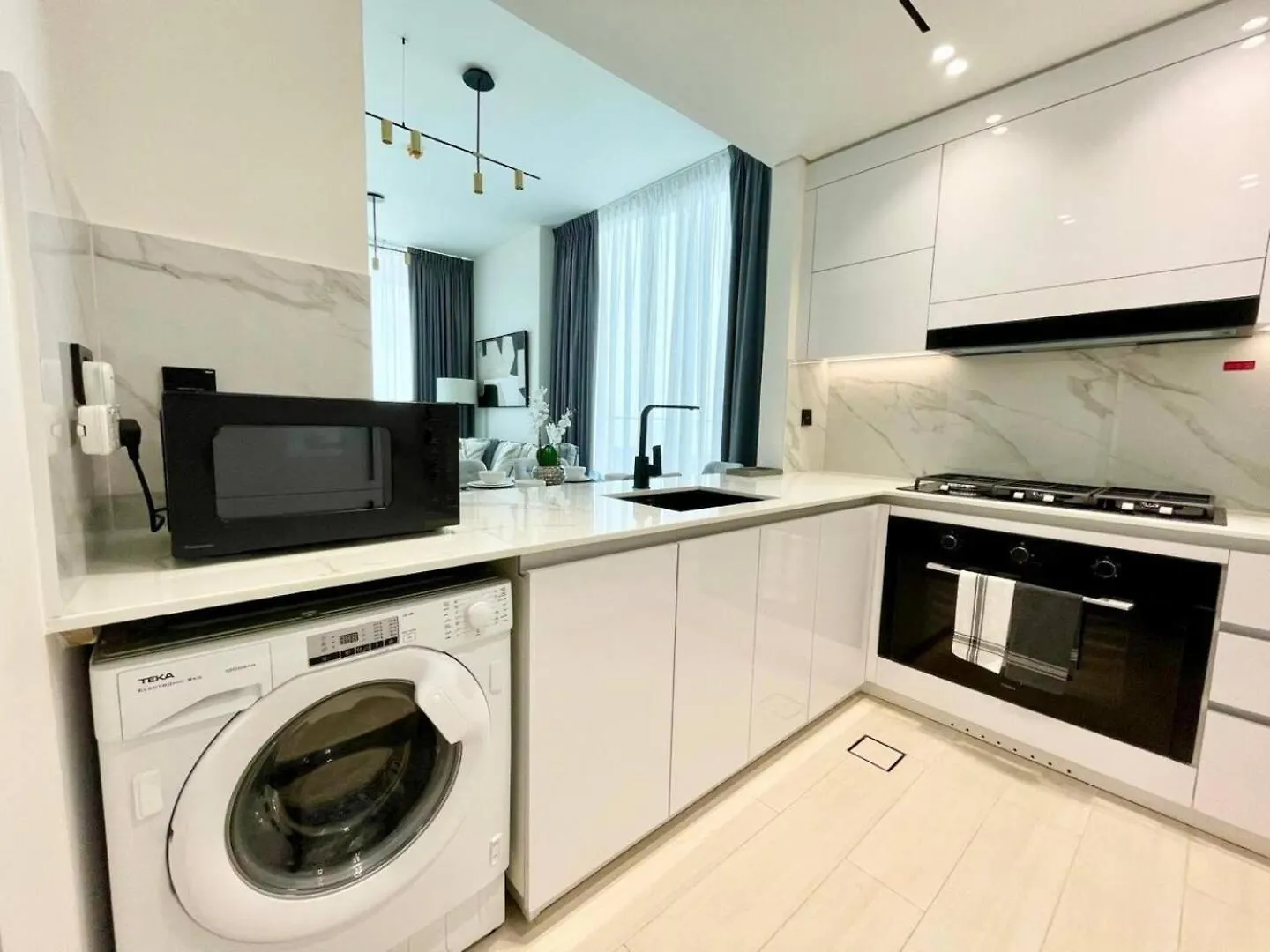 Premium 2Br Apartment With Private Pool In Jvc 두바이