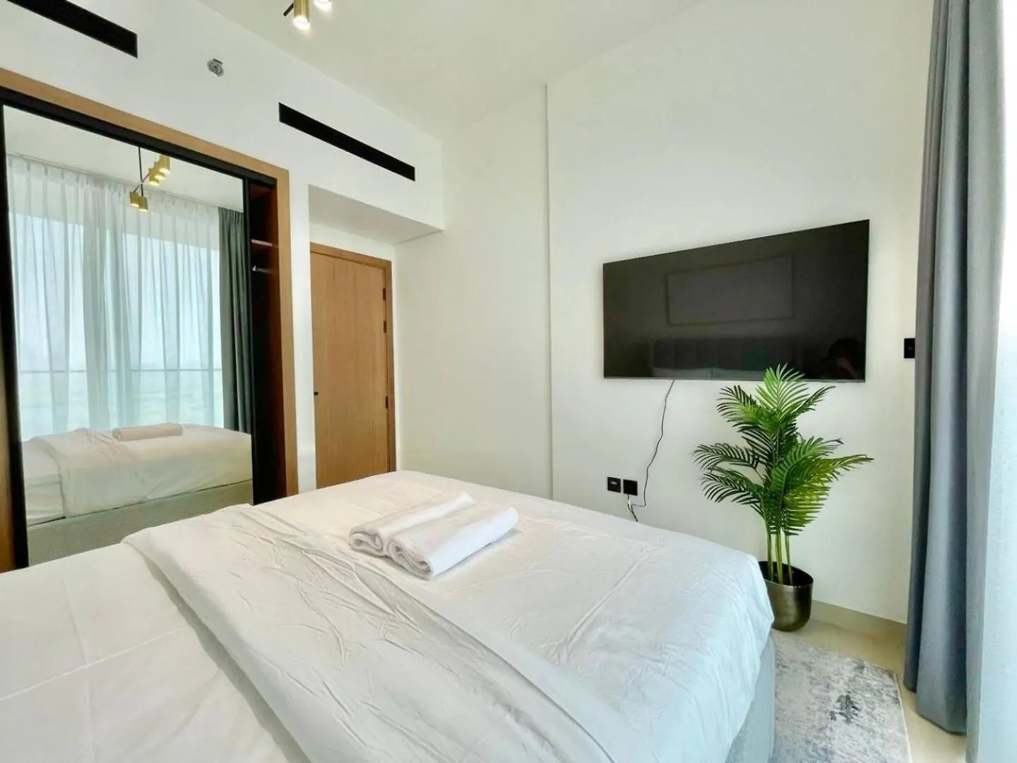 Premium 2Br Apartment With Private Pool In Jvc Dubai 0*,
